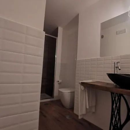 Alojamento de Acomodação e Pequeno-almoço Toledo Class