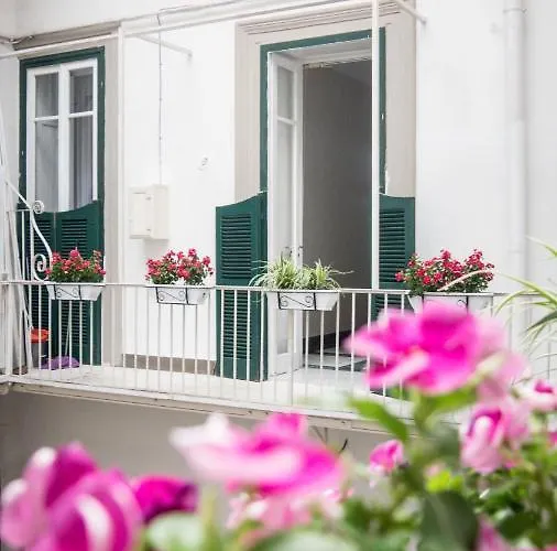 Bed & Breakfast Toledo Class Neapel