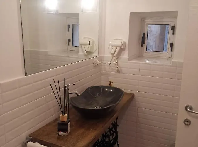 Toledo Class Bed & Breakfast Neapel