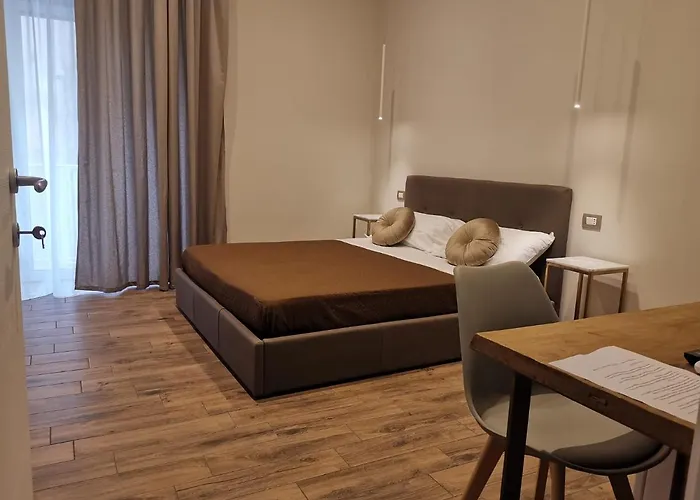 Toledo Class Bed & Breakfast Neapel